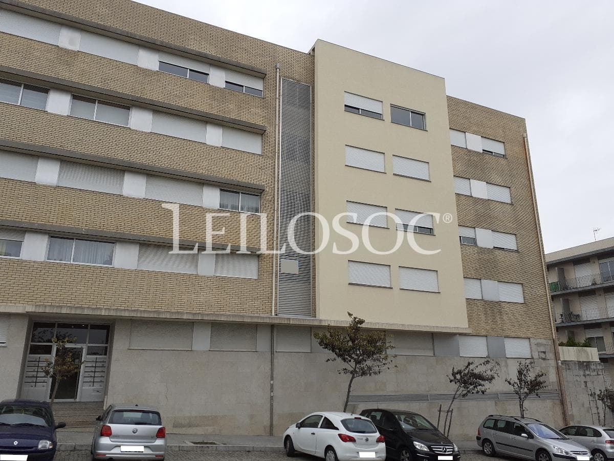 Apartamento T2 + Garagem · Maia — imagem 1