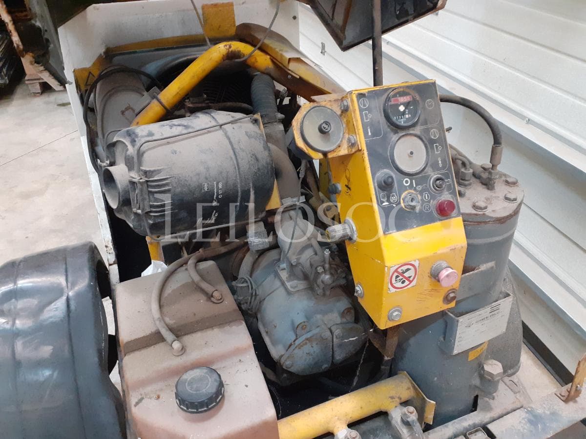 Compressor Atlas Copco · Ano 1995 — imagem 6