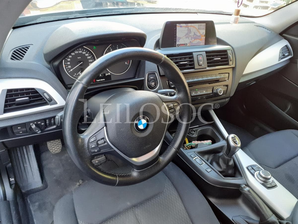 BMW 116 D · Ano 2012 — imagen 10