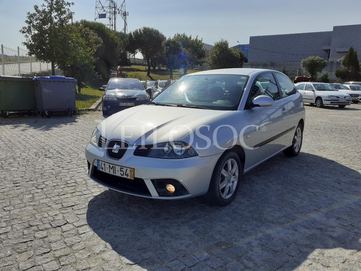 Seat Ibiza 1.4 16 V · Ano 2007 — imagen 3