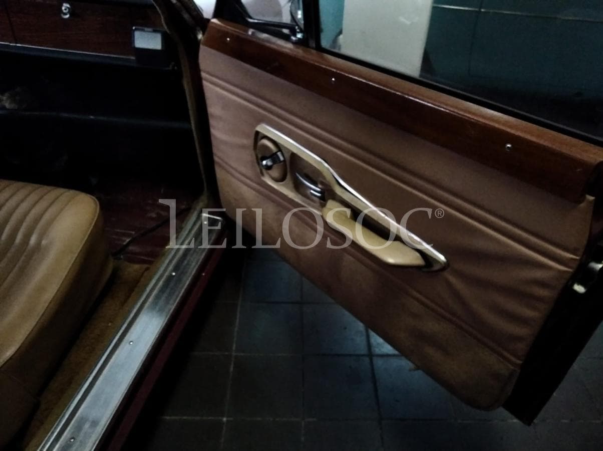 Triumph 1300 — image 9