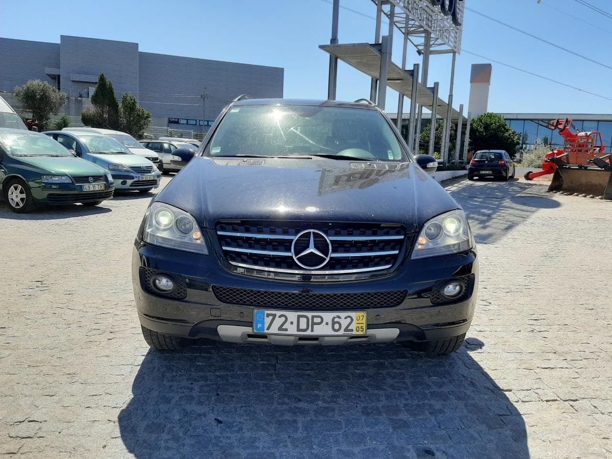 Mercedes-Benz ML 320 CDI · Ano 2007 — imagem 2