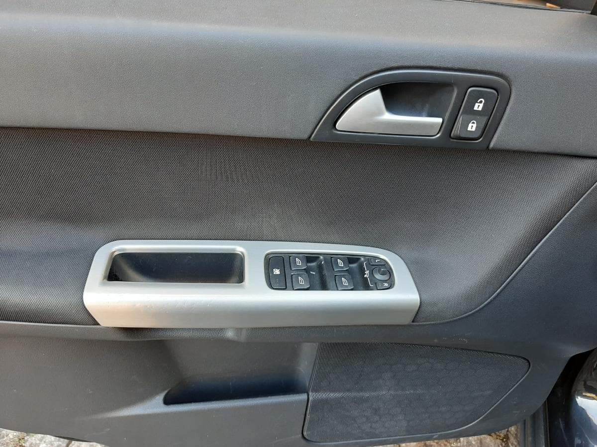 Volvo S40 1.6D · Ano 2005 — image 15
