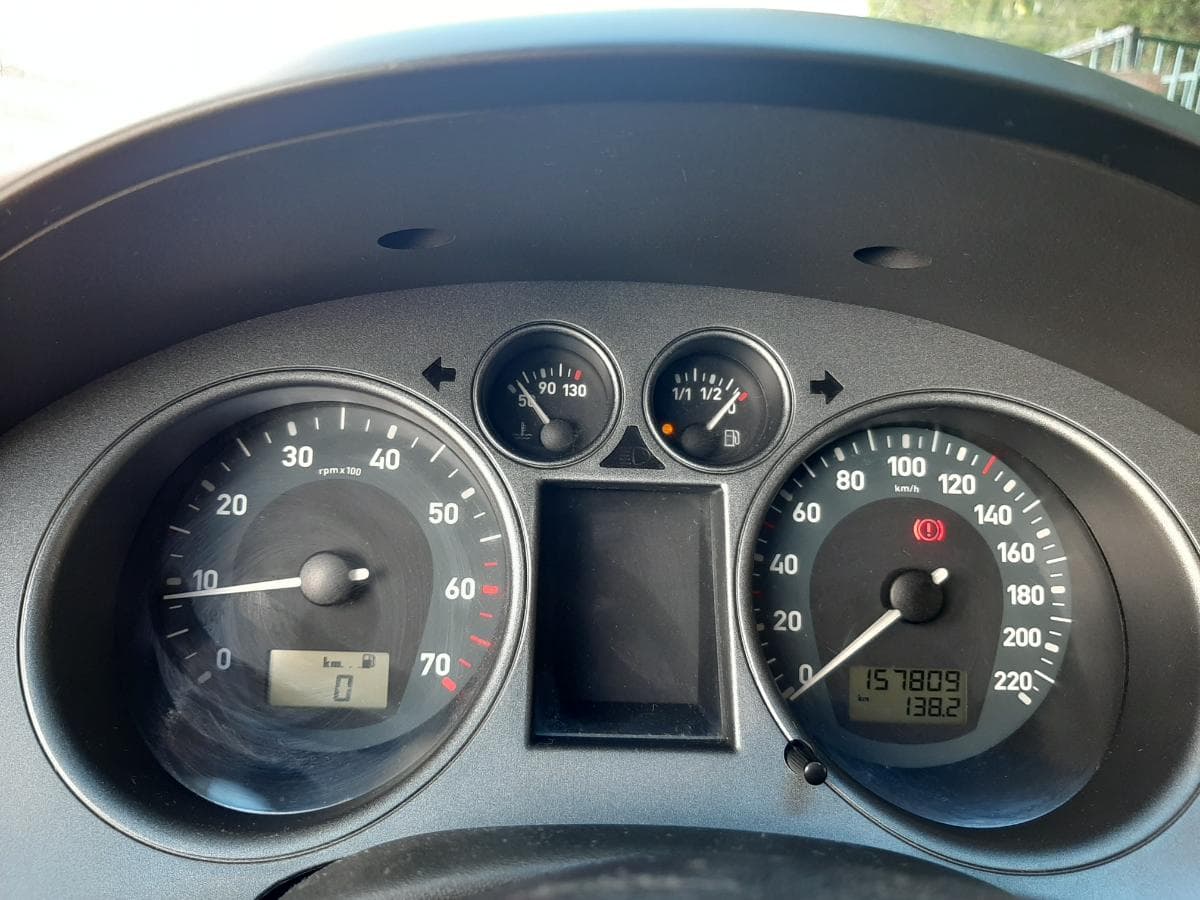 Seat Ibiza 1.2 12V · Ano 2006 — image 18