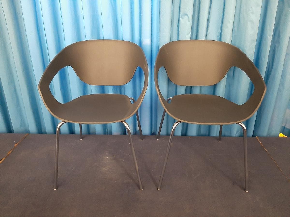 Chaises · — image 1