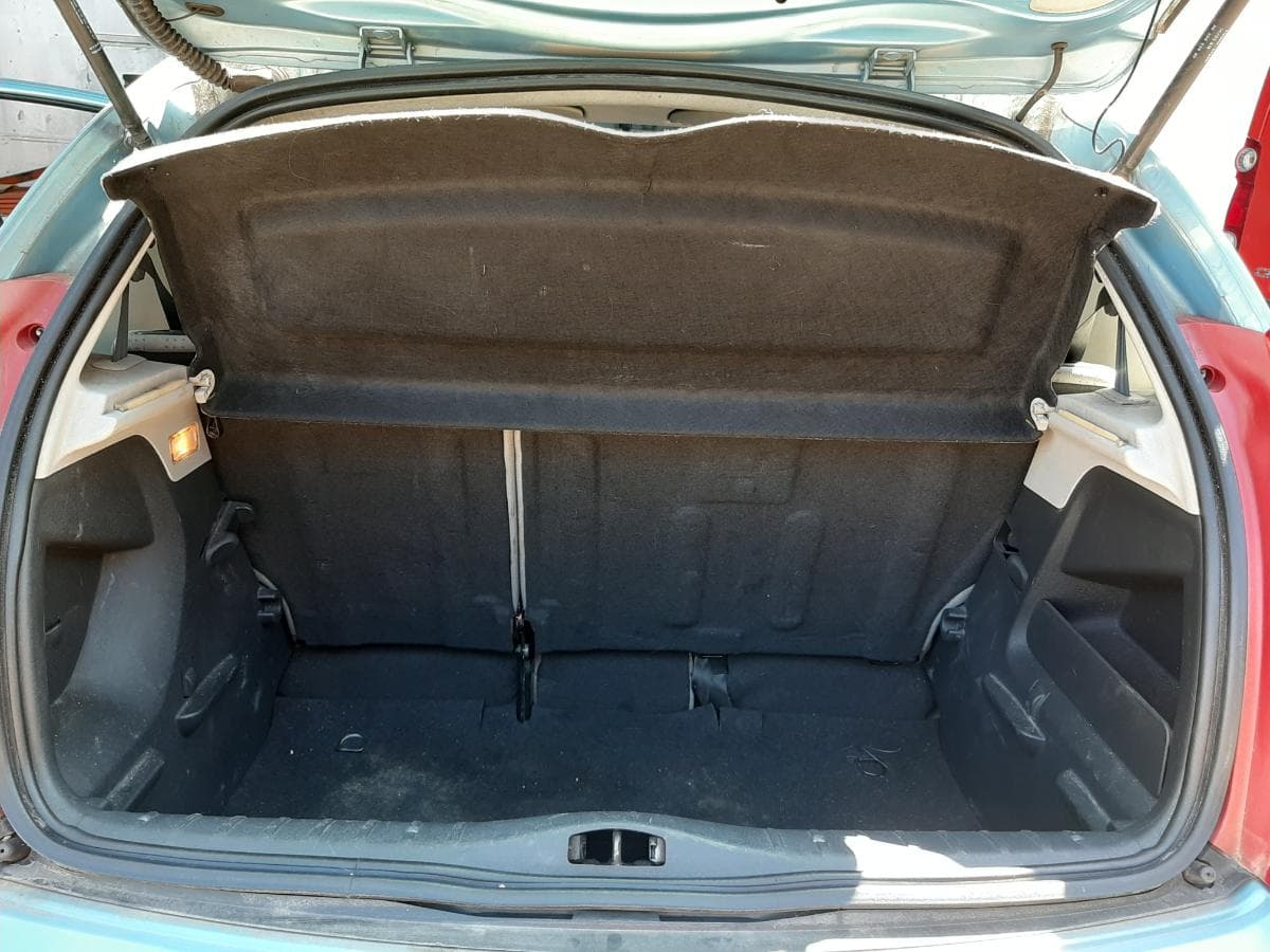 Citroën C3 1.1 i · Ano 2003 — imagen 9