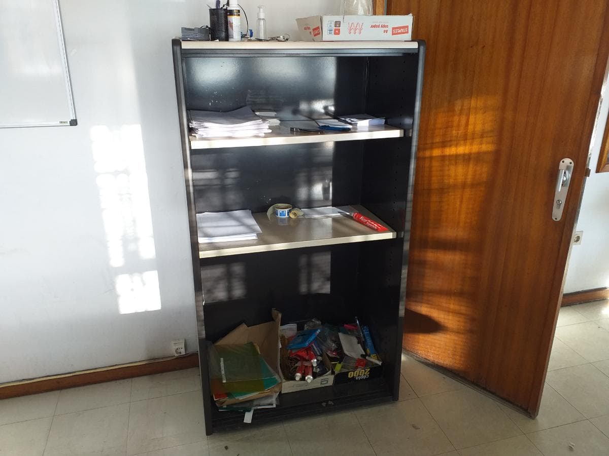 Equipamento de Escritório + Mobiliário + Diversos — imagen 23