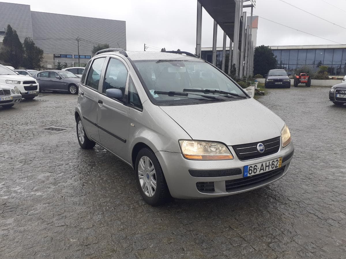 Fiat Idea 1.2 · Ano 2005 — imagen 1