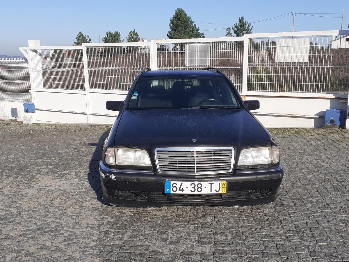 Mercedes-Benz C220 CDI · Ano 1998 — image 2