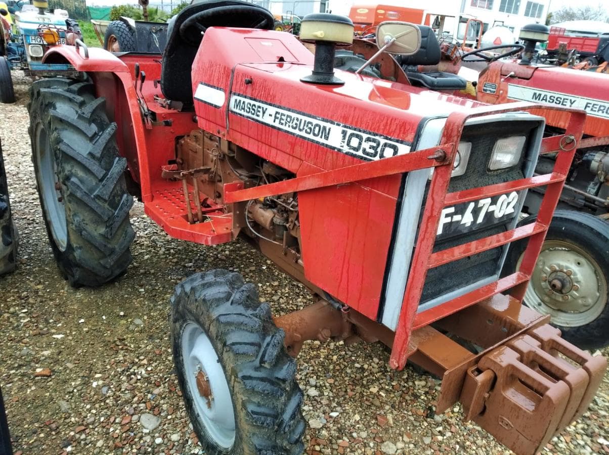 Trator Massey Ferguson 1030 — image 2