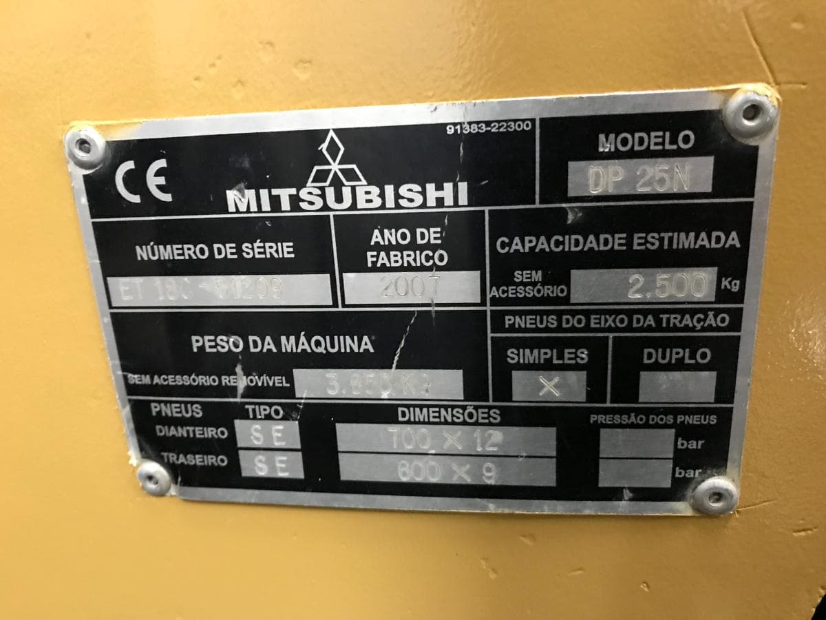 Empilhador CAT 2500 KG — imagem 10