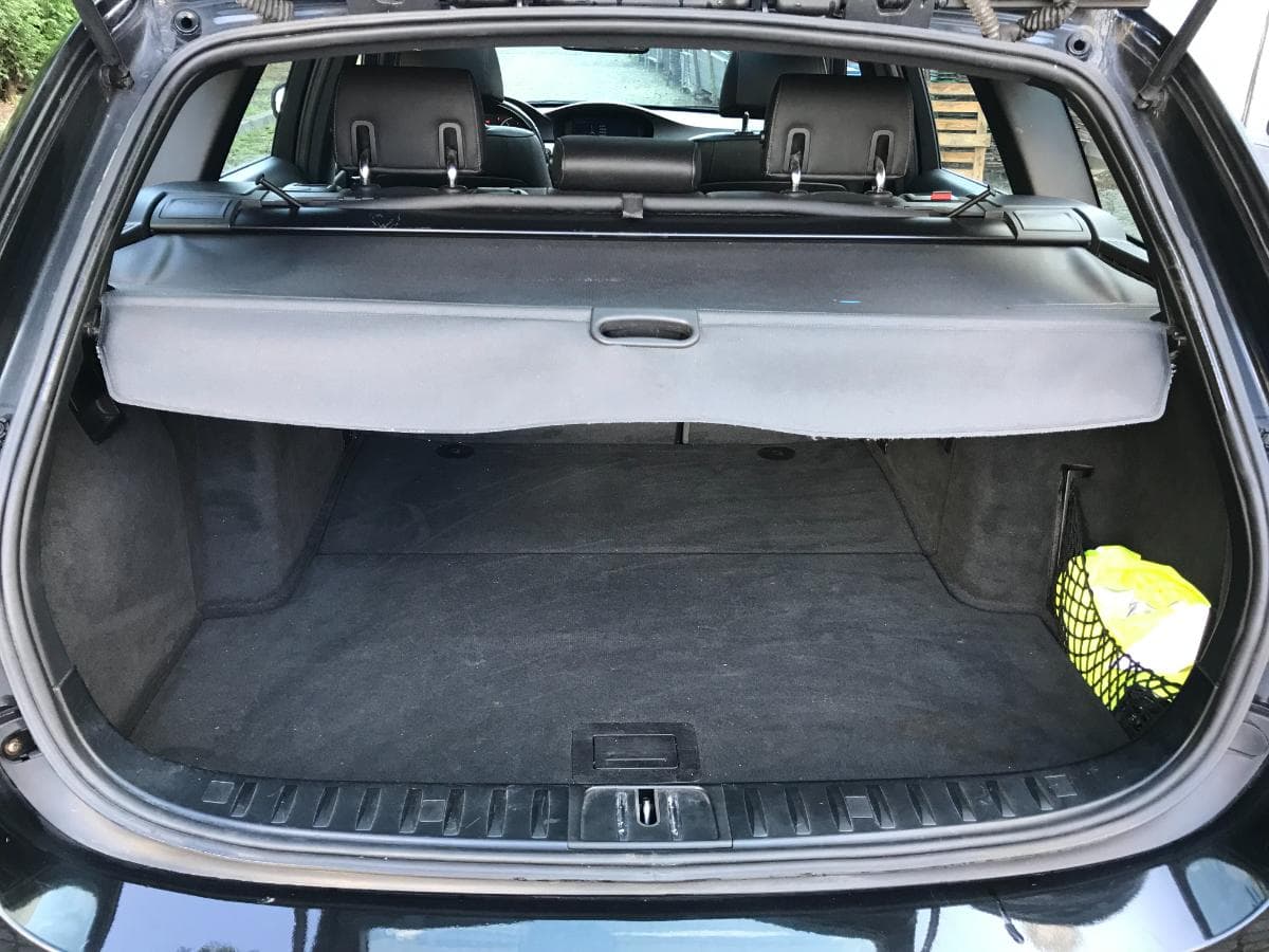 BMW 318D Touring · Ano 2011 — imagen 8