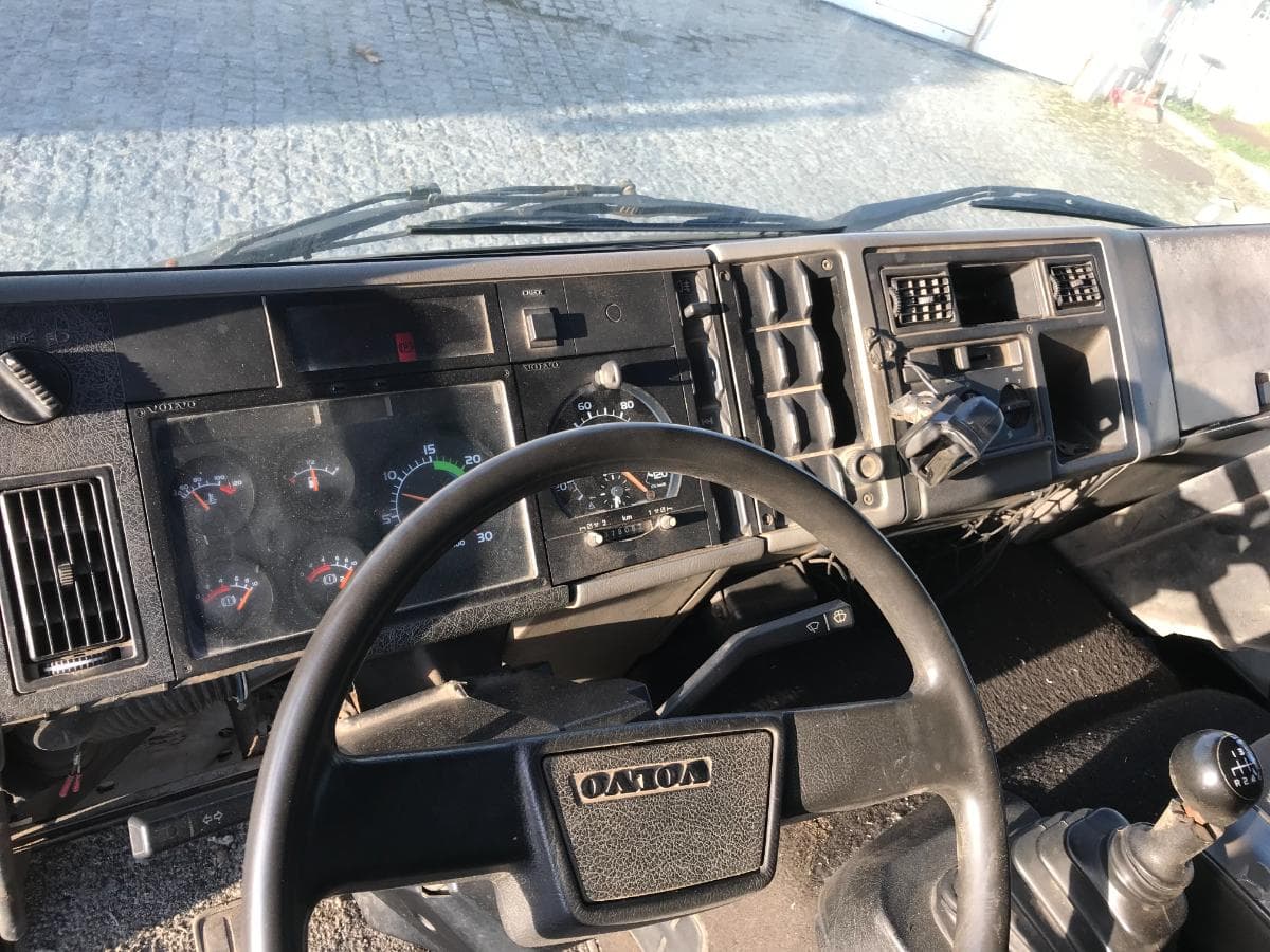 Volvo FL6 12 · Ano 1994 — image 21