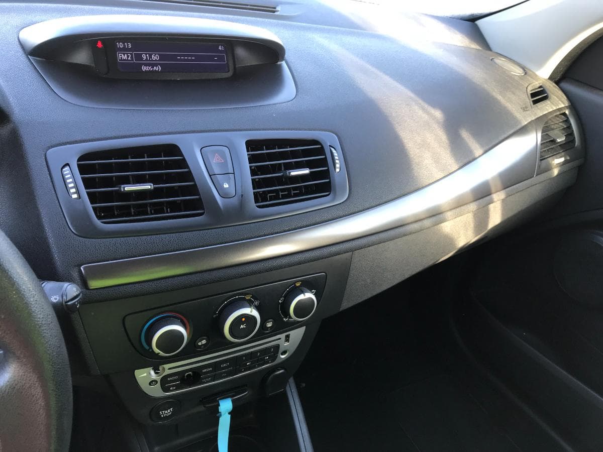 Renault Mégane 1.5 DCI · Ano 2014 — image 23