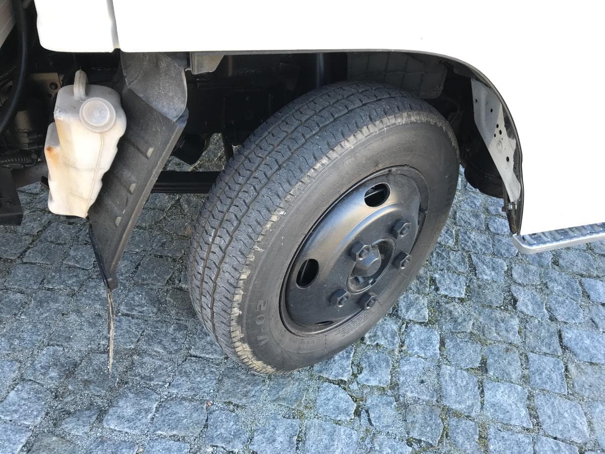 Isuzu NKR 3.1D Com Caixa de Frio · Ano 1997 — imagem 13
