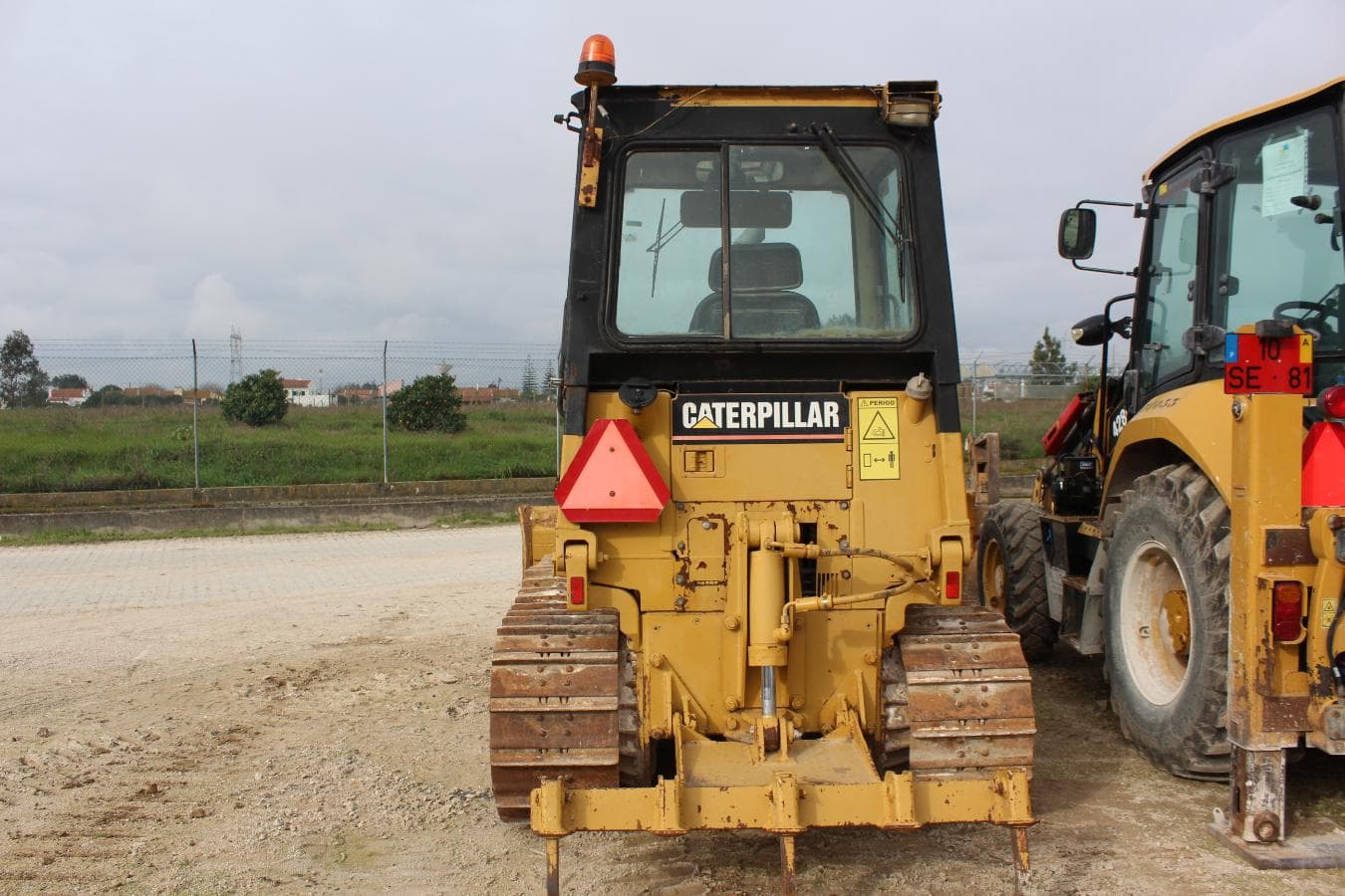 Bulldozer CAT. D4 (10T) — imagem 3