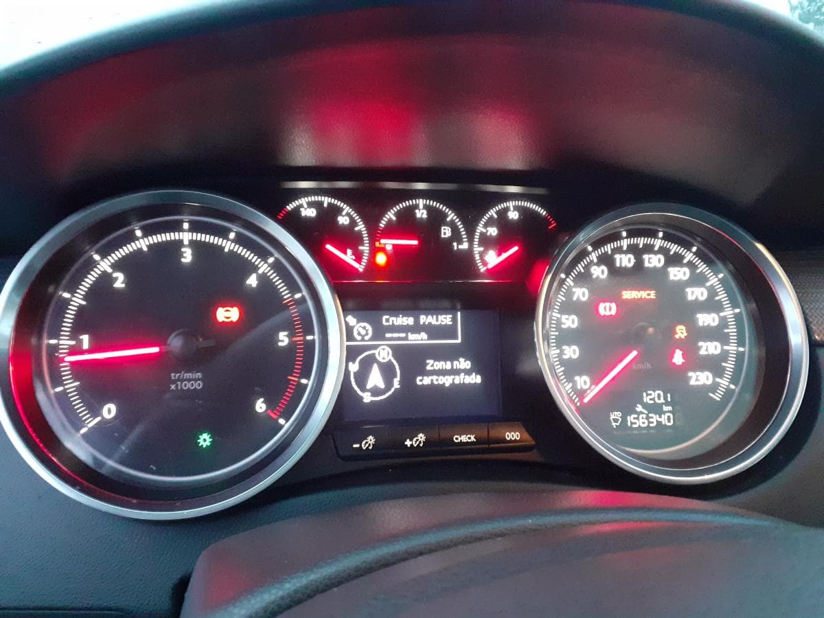 Peugeot 508 1.6 BlueHDI · Ano 2015 — image 26