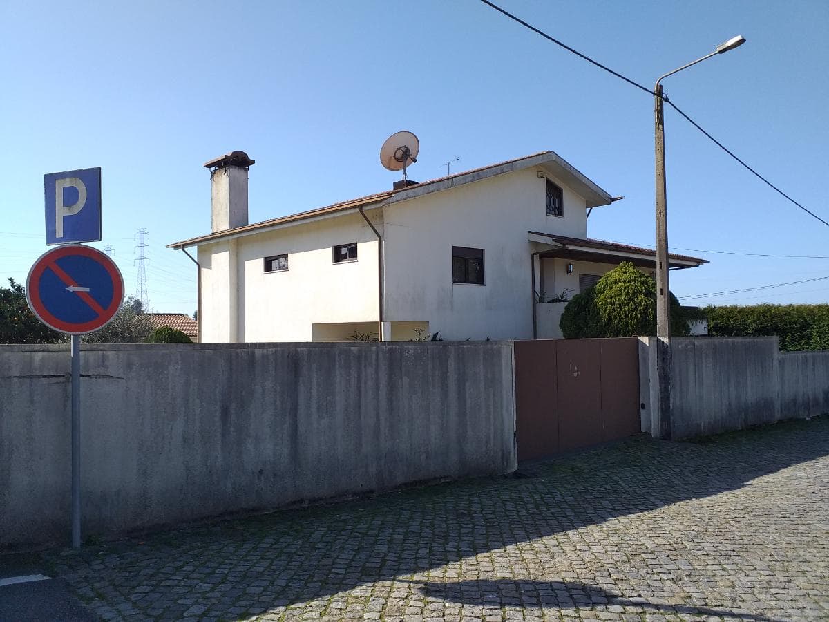 Moradia V4 · Maia — image 68
