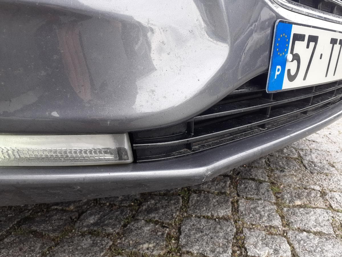 Volvo V40 D2 · Ano 2013 — imagen 11