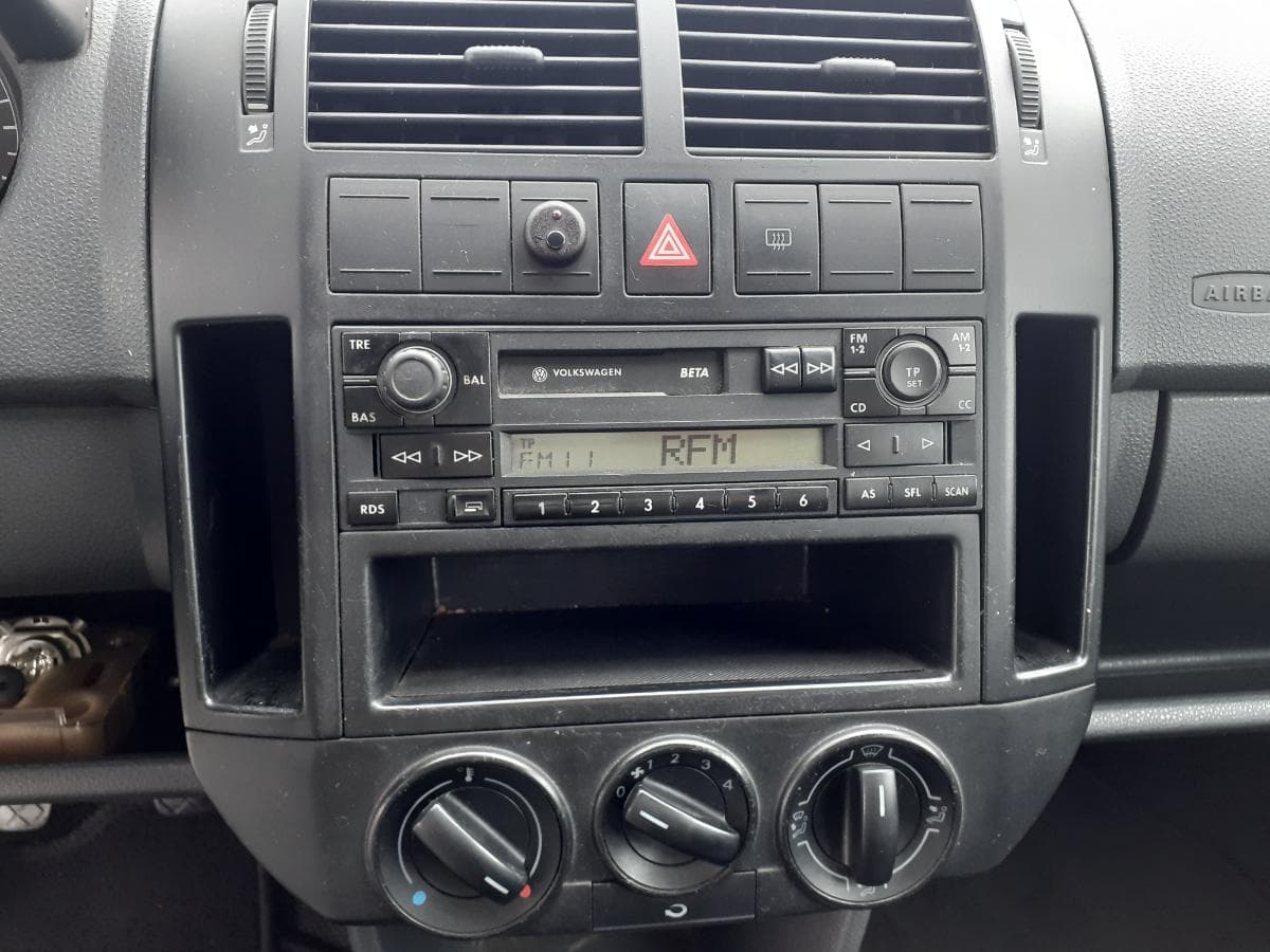 Volkswagen Polo 1.2 · Año 2002 — imagen 14