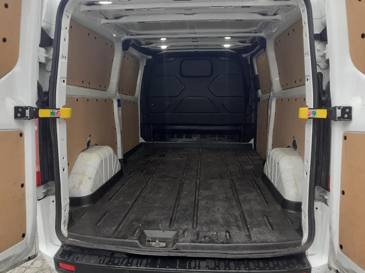Ford Transit Custom 2.0 TDCI · Ano 2018 — imagen 8