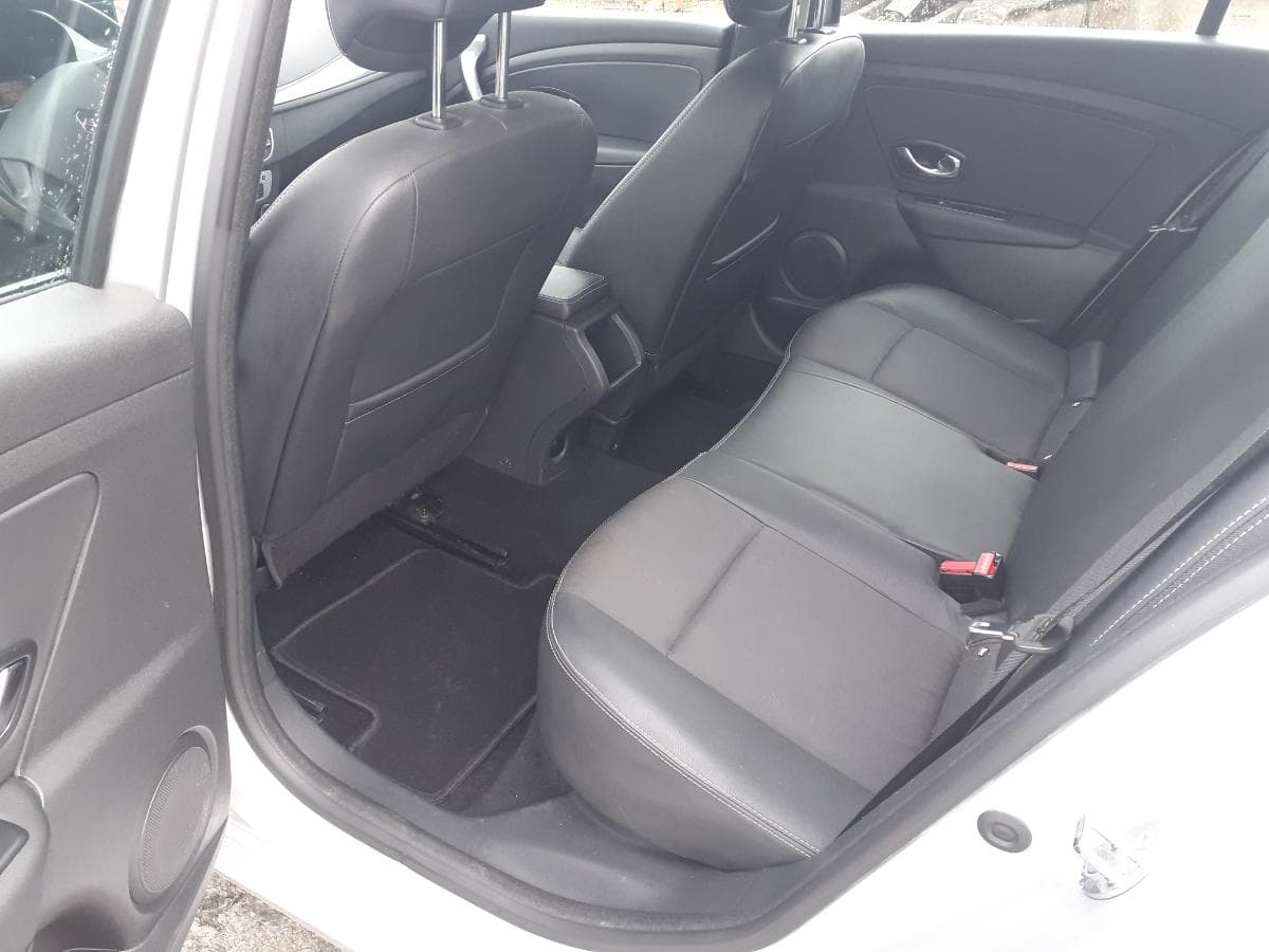 Renault Mégane 1.5 DCI · Ano 2016 — image 15