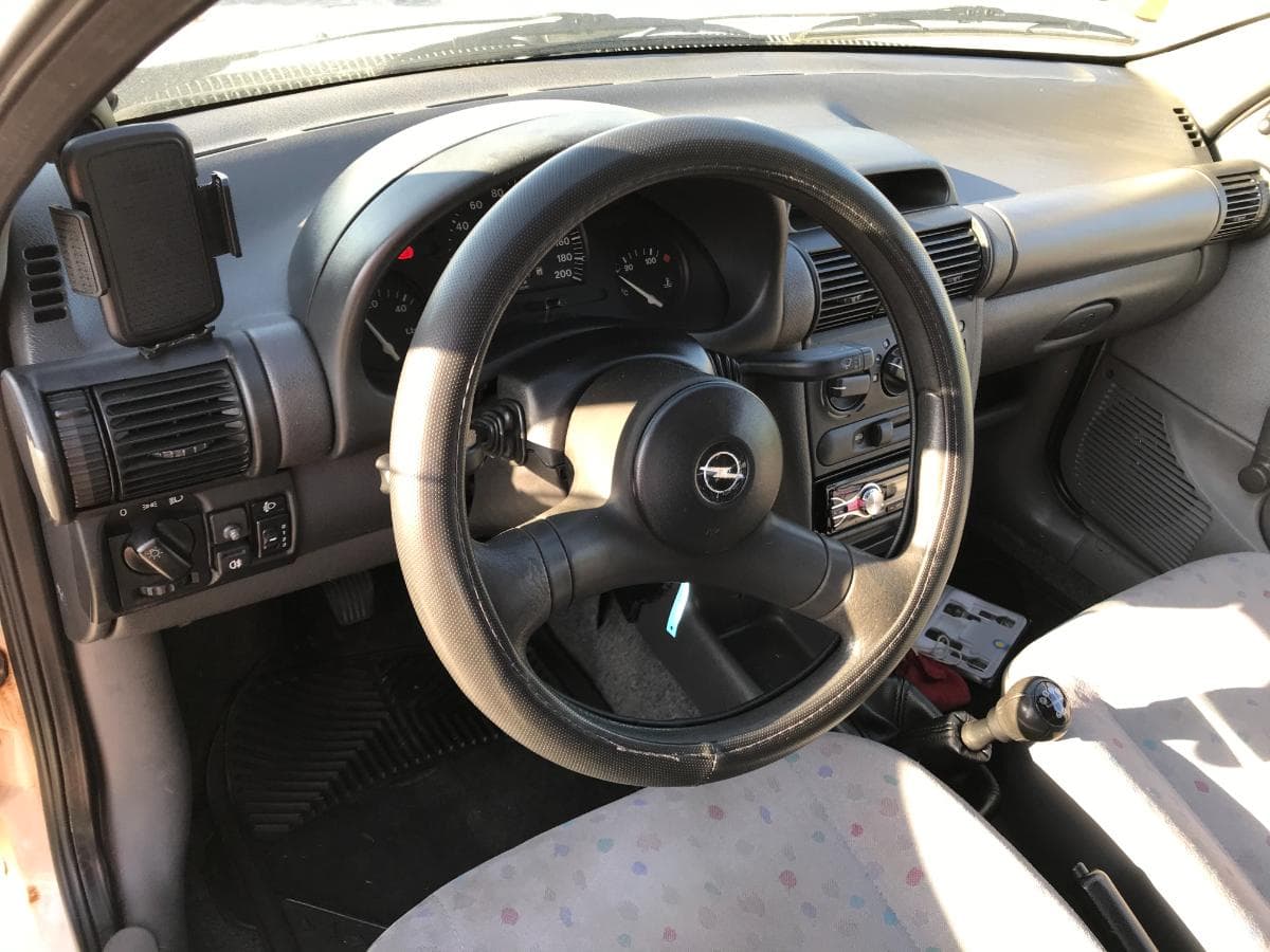 Opel Corsa 1.7D · Ano 1997 — imagem 19