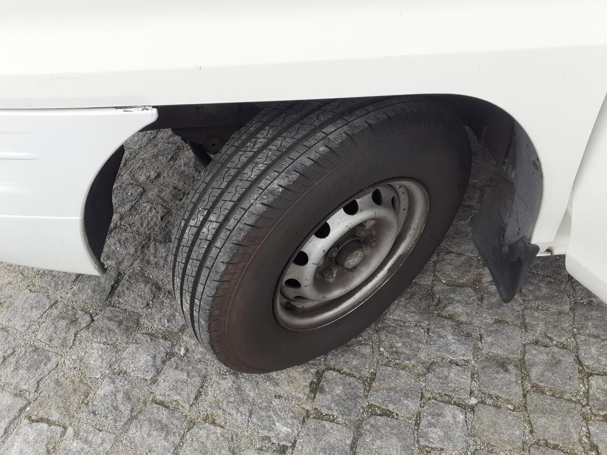 Hyundai H1 2.5D · Ano 2003 — image 7