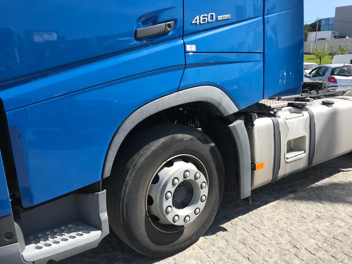 Volvo FH 460 · Ano 2017 — imagem 8