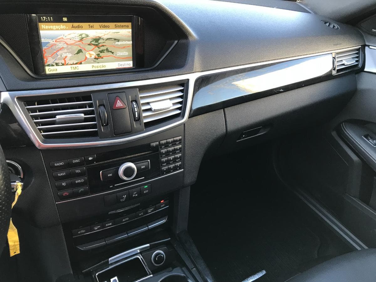 Mercedes-Benz E250 CDI AMG · Ano 2011 — imagen 22
