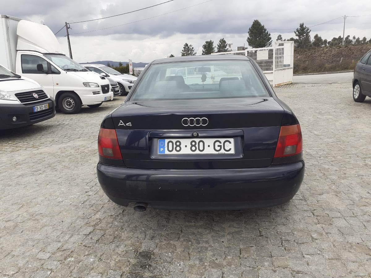 Audi A4 1.6 · Ano 1995 — imagem 5