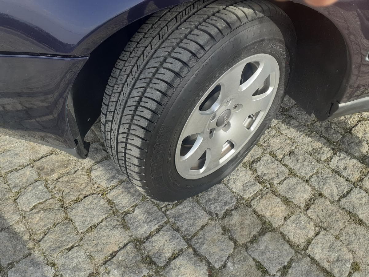 Audi A4 1.9 TDI · Ano 1997 — image 7