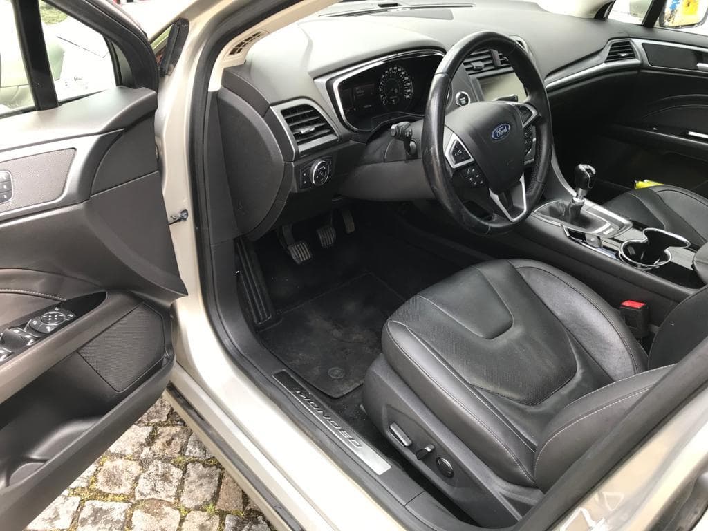 Ford Mondeo · Ano 2015 — image 15