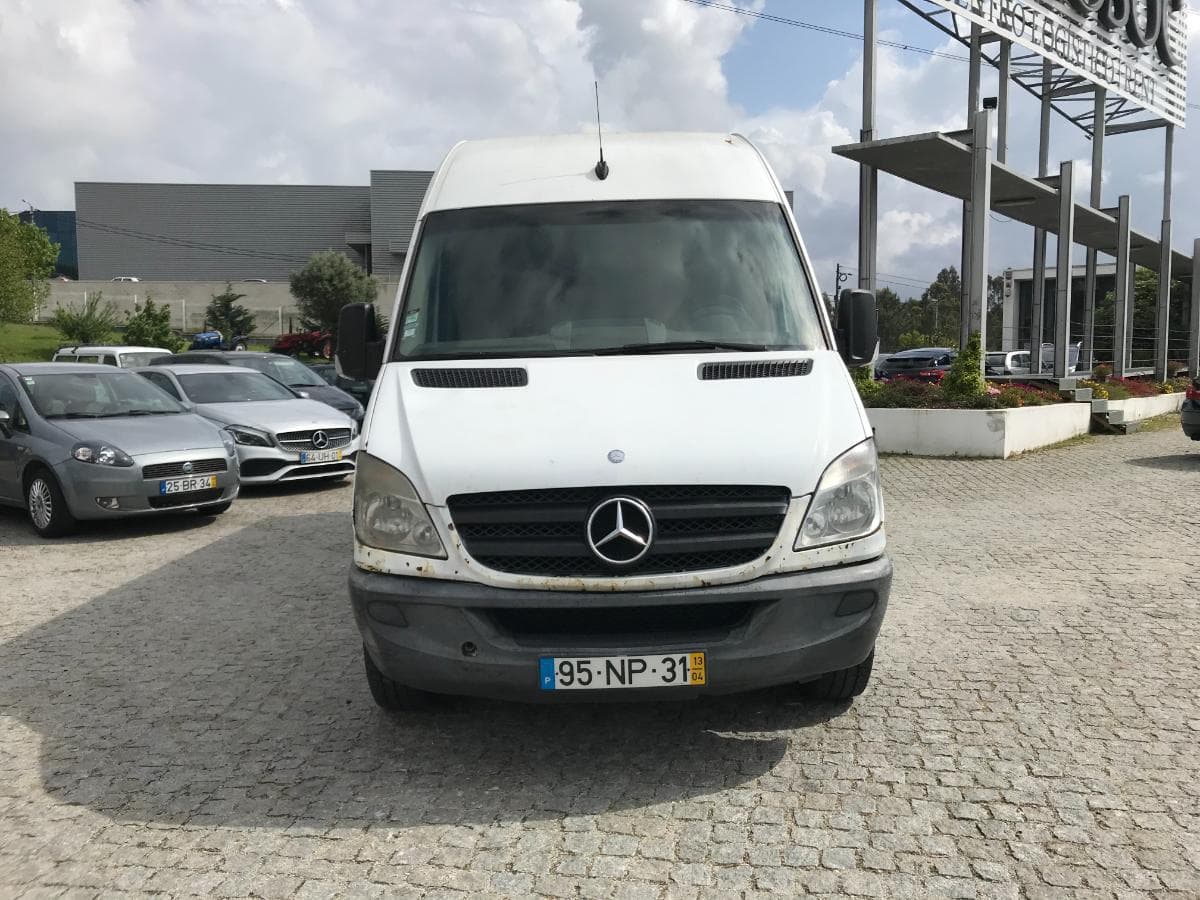 Mercedes-Benz Sprinter 316 CDI · Ano 2013 — imagem 2