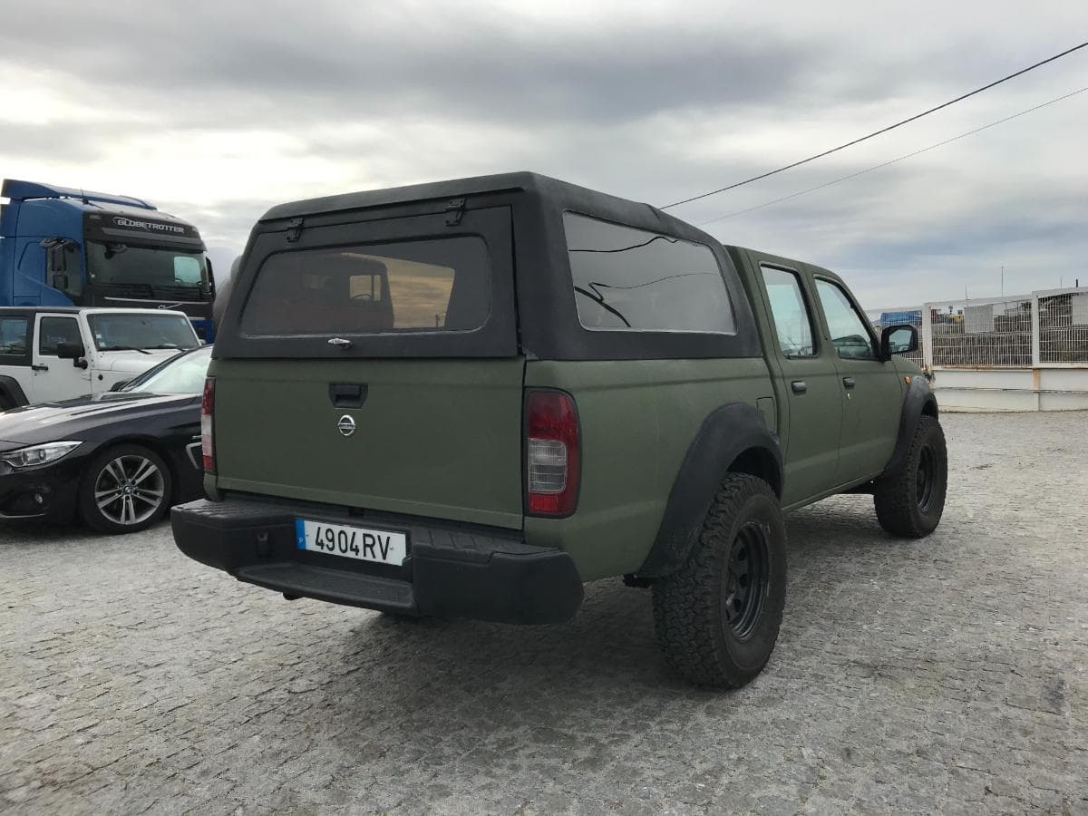 Nissan Pick Up 2.5 TD 4X4 · Ano 2001 — image 4