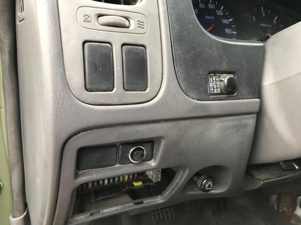 Nissan Pick Up 2.5 TD 4X4 · Ano 2001 — image 16