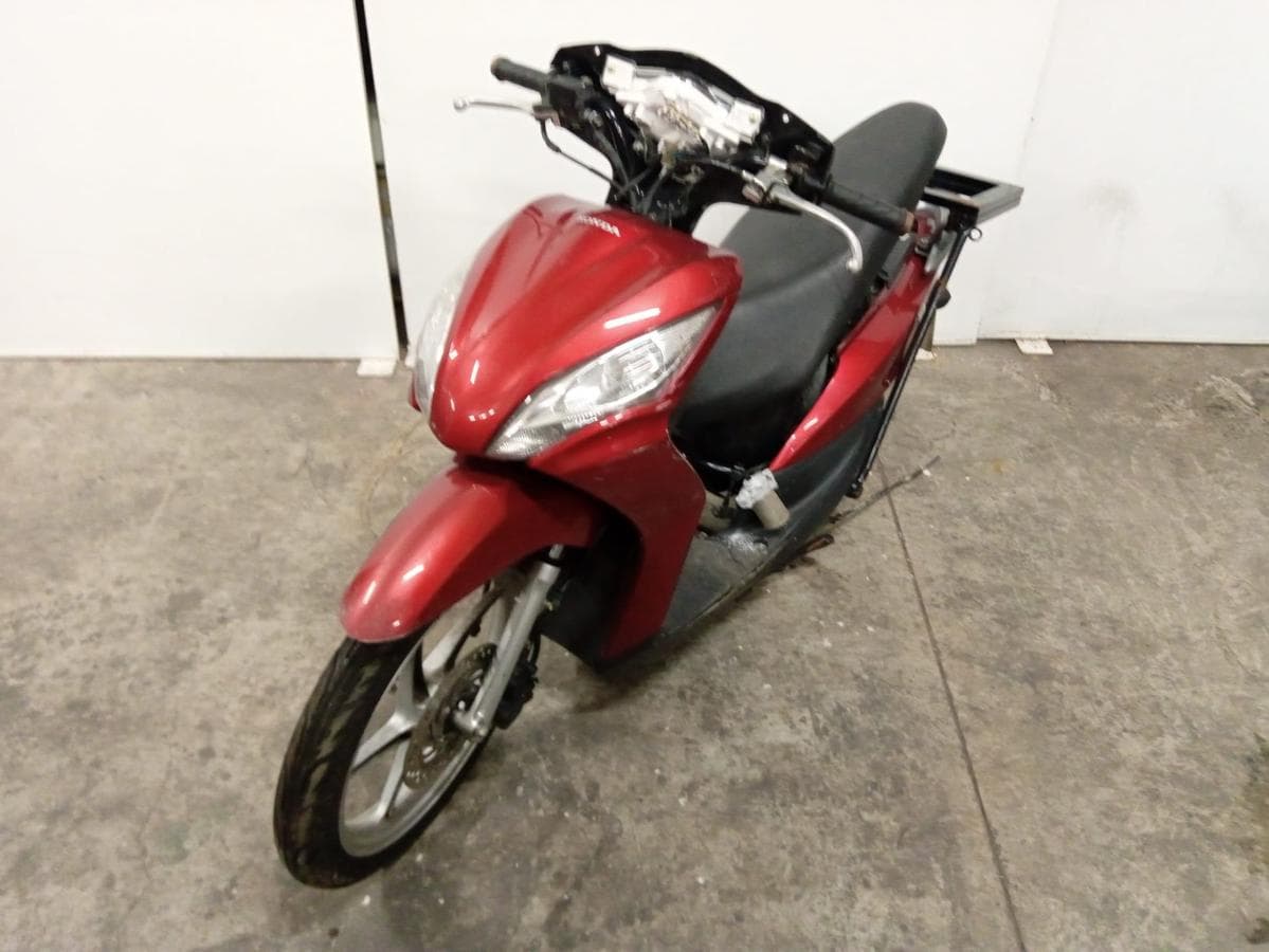 Honda Vision · Año 2013 — imagen 2