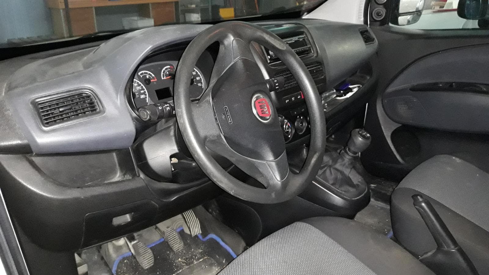 FIAT DOBLO — image 6