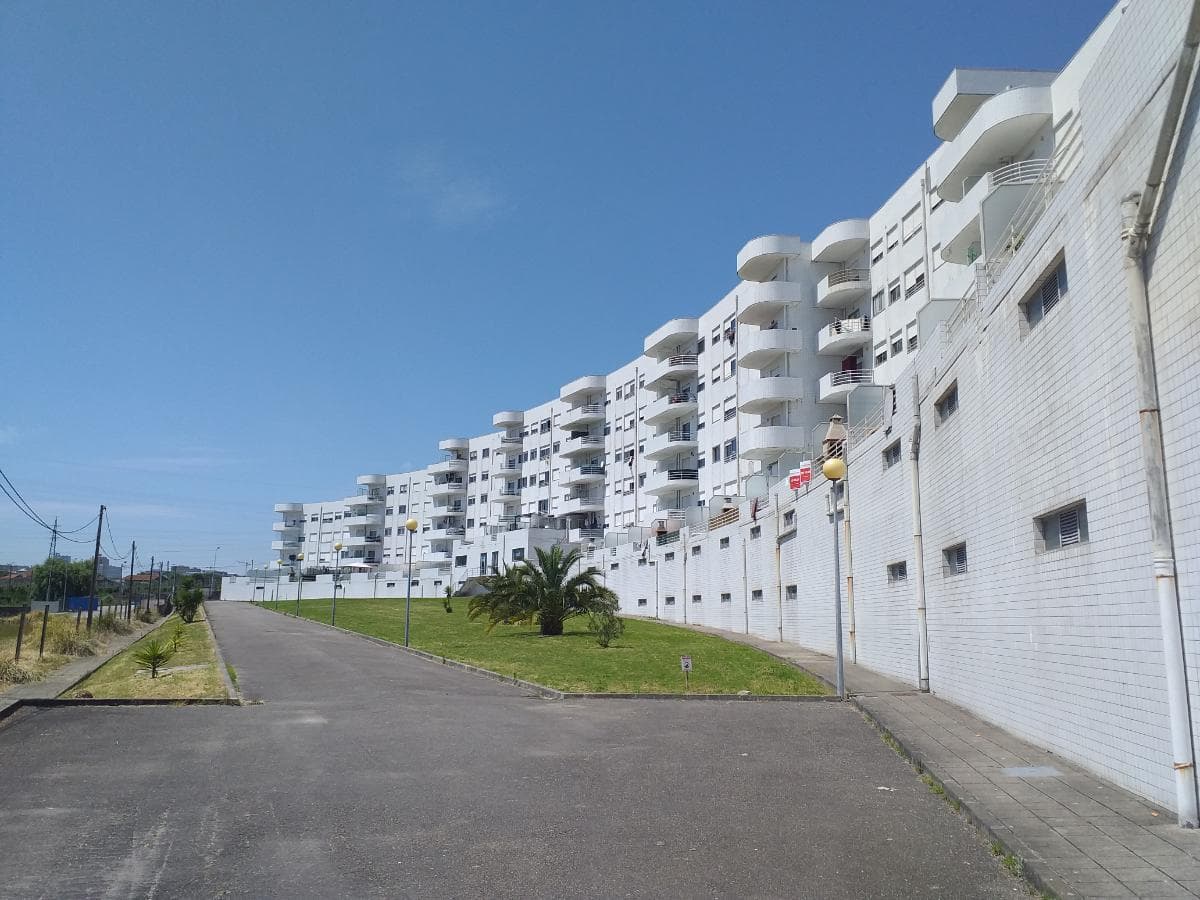 Apartamento T2 c/ Lugar de Garagem · Rio Tinto, Gondomar — imagen 9