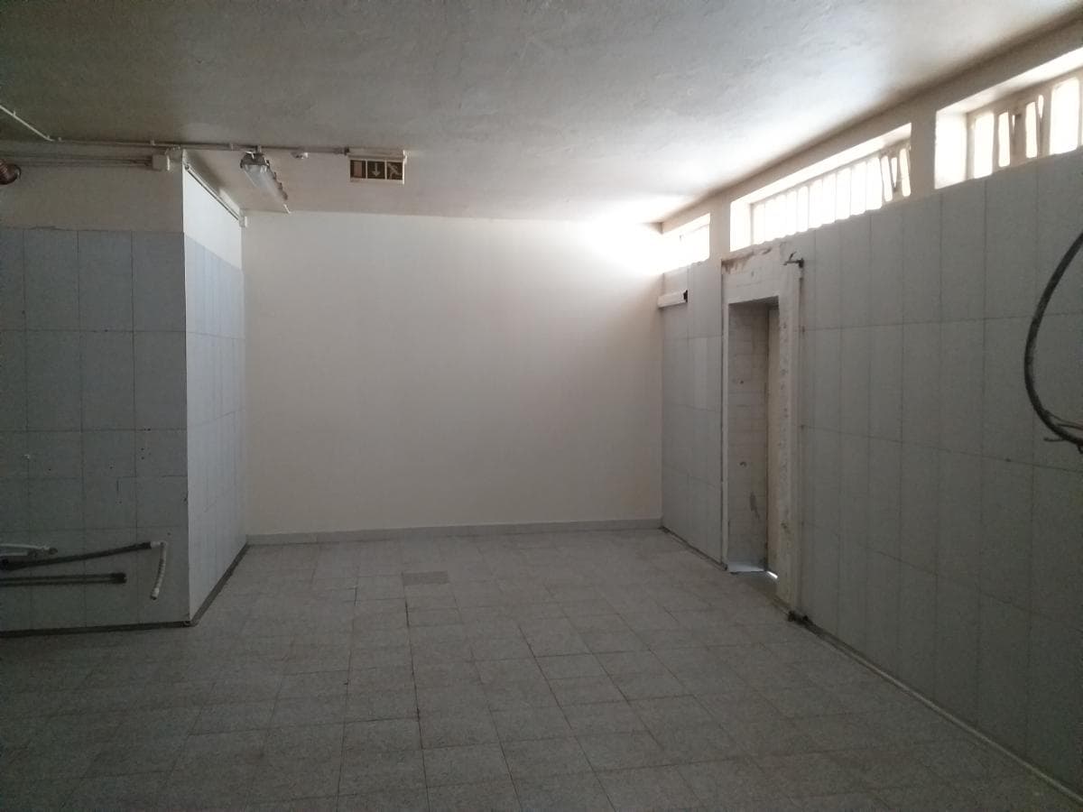 2/10 de Edifício com Apartamentos · Porto — image 11