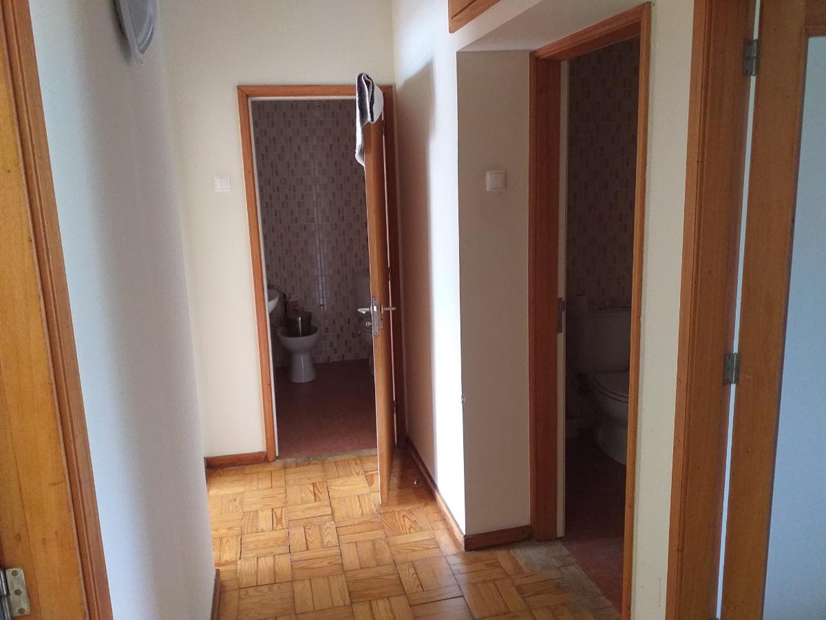 2/10 de Edifício com Apartamentos · Porto — image 37