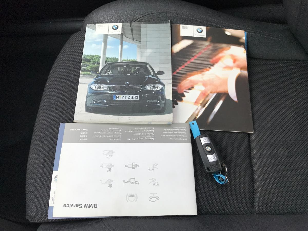 BMW 118D · Ano 2009 — imagem 25