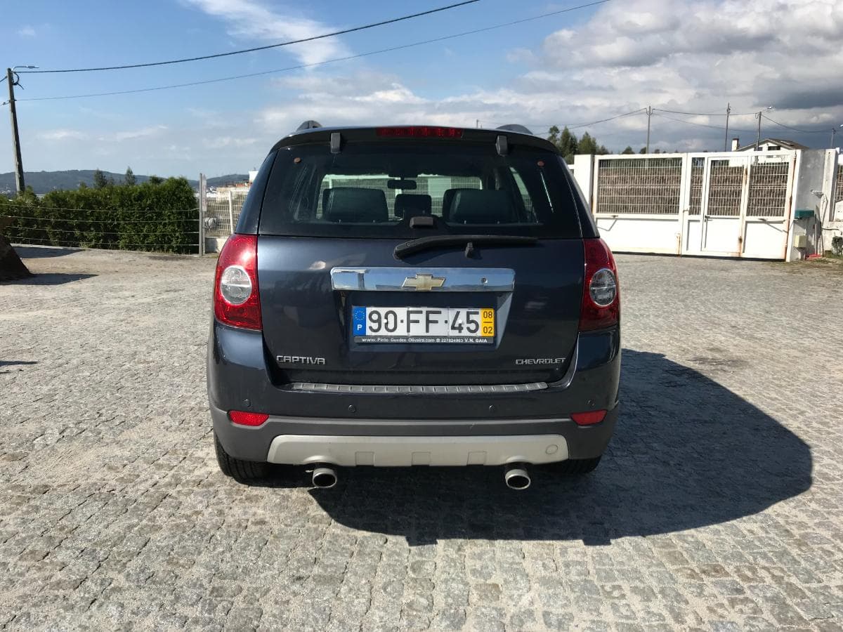 Chevrolet Captiva 2.0D · Ano 2008 — image 5