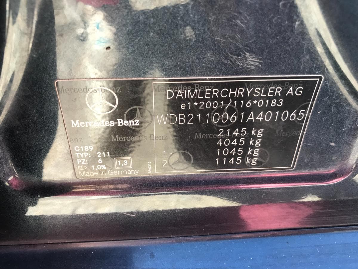 Mercedes-Benz E220 CDI · Ano 2003 — imagem 4