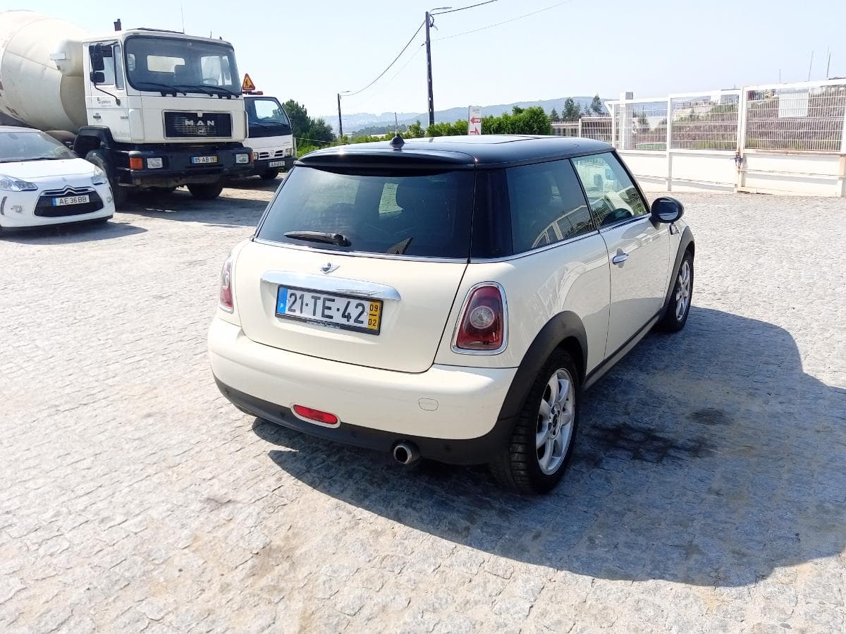 Mini Cooper D · Ano 2009 — imagem 4
