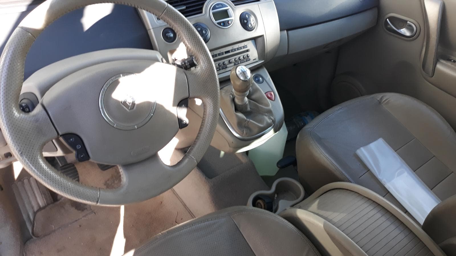Renault Scenic · Ano 2006 — imagem 9