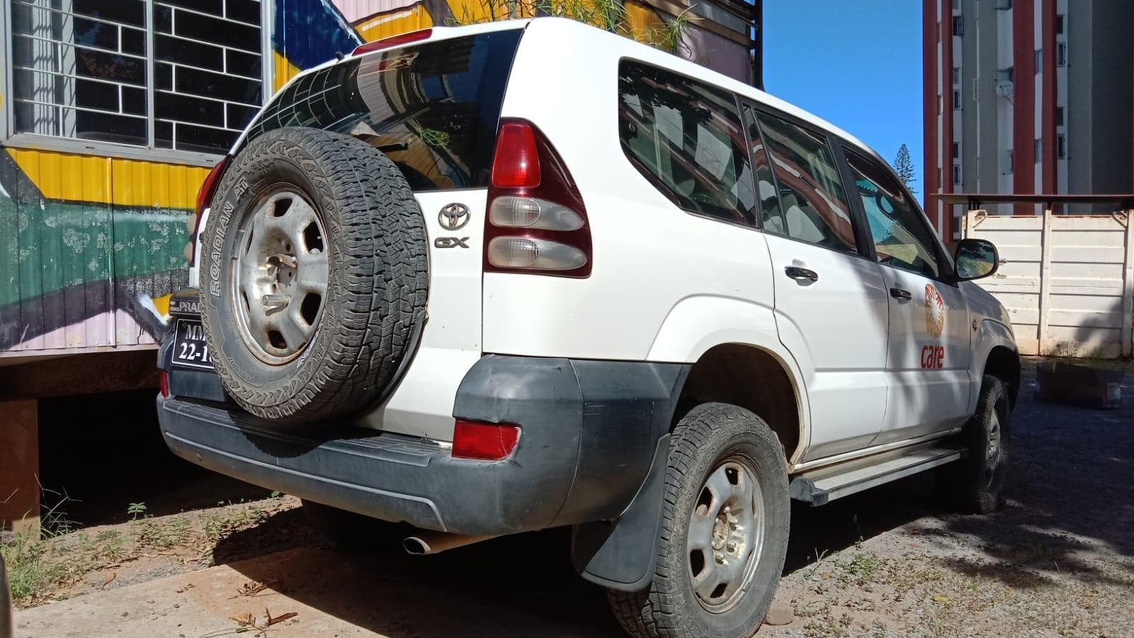 Toyota, modelo Land cruiser · — imagen 3