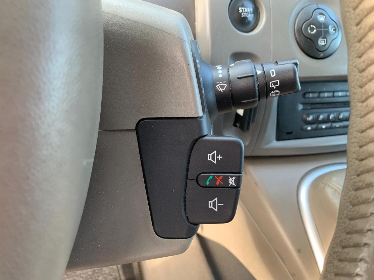 Renault Scénic 1.5 DCI · Ano 2006 — imagen 17