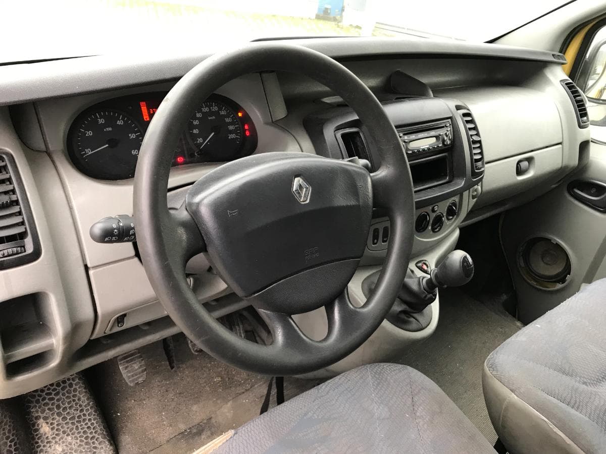 Renault Trafic 1.9DCI · Ano 2005 — imagen 11