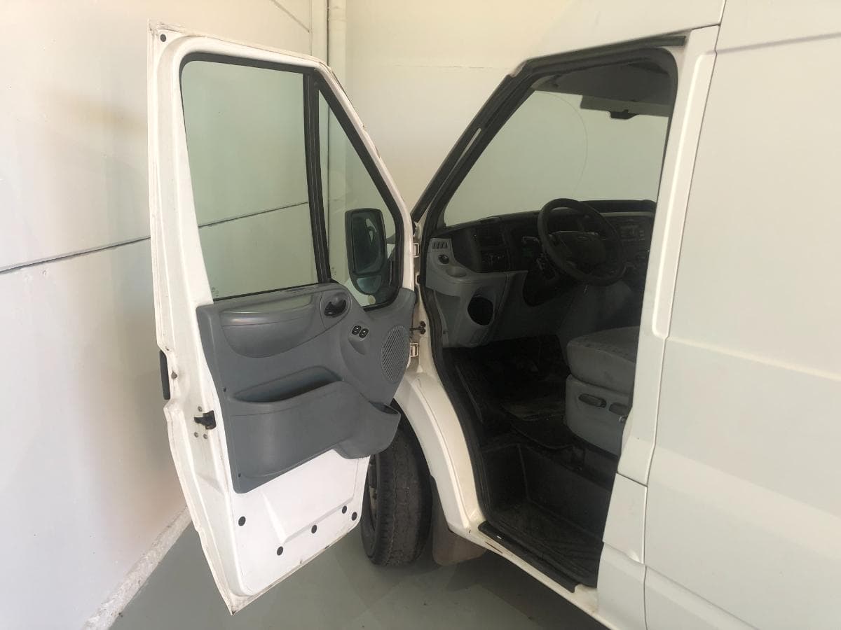 Ford Transit · Año 2007 — imagen 17